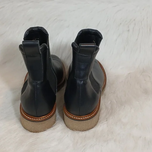 Everlane The Italian Leather Chelsea Boot In Black Women's Gum Outsole Sz 8 - Picture 4 of 8